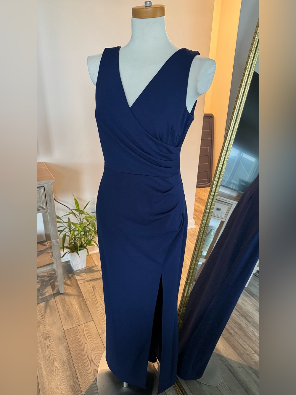 Sleeveless Navy V-Neck Maxi Dress with Side Slit - Picture 3 of 10